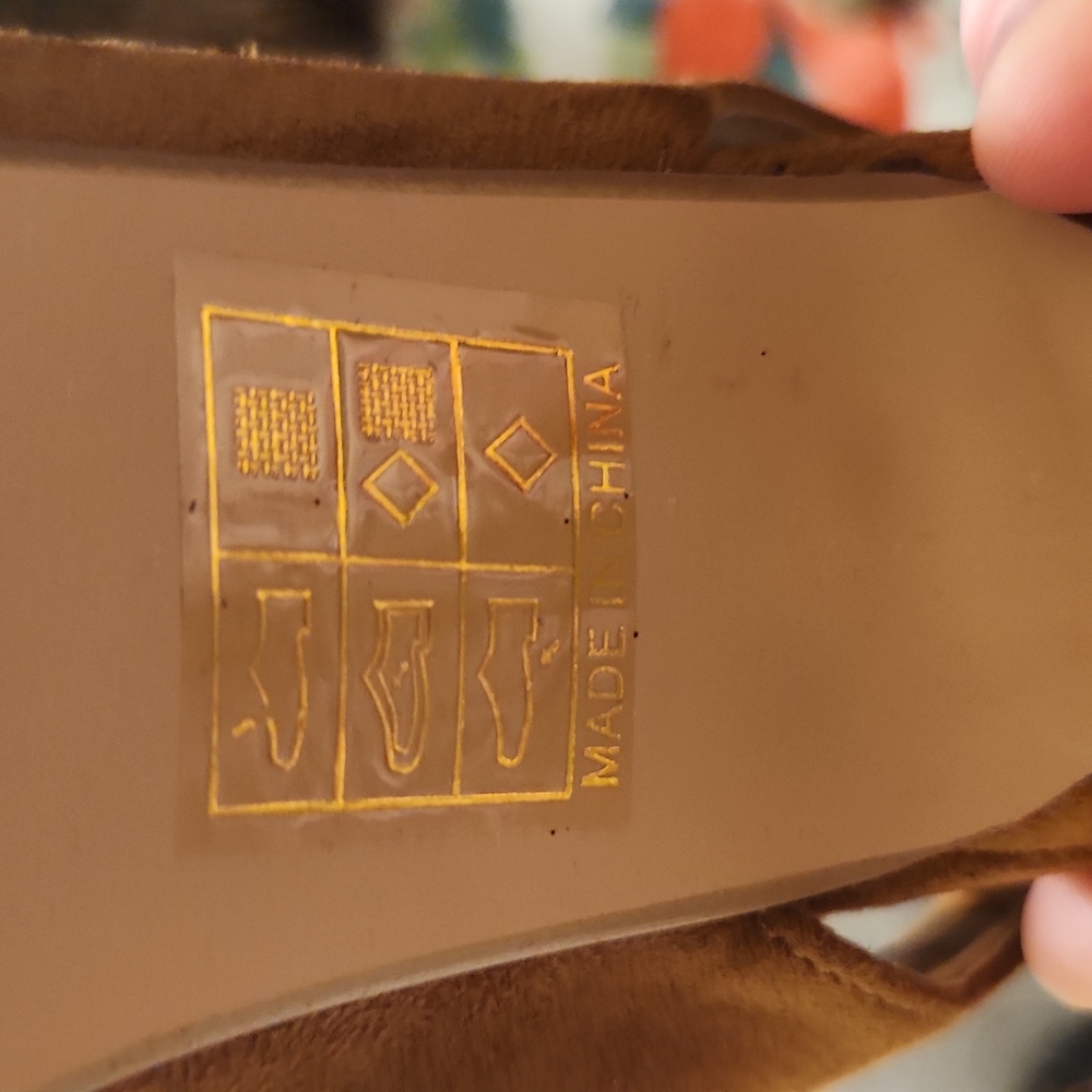 BellaMarie Tan heels - Picture 6 of 6
